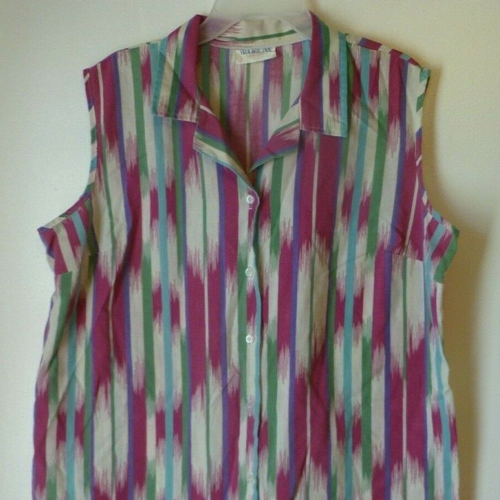 Vintage Women's Sleeveless Top,Button up
